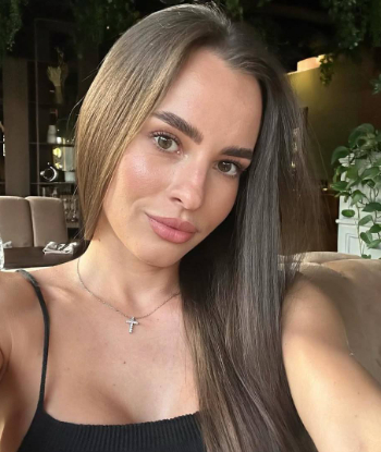 Массажистка Яна 24 лет сделает с удовольствием страпон и пригласит к себе